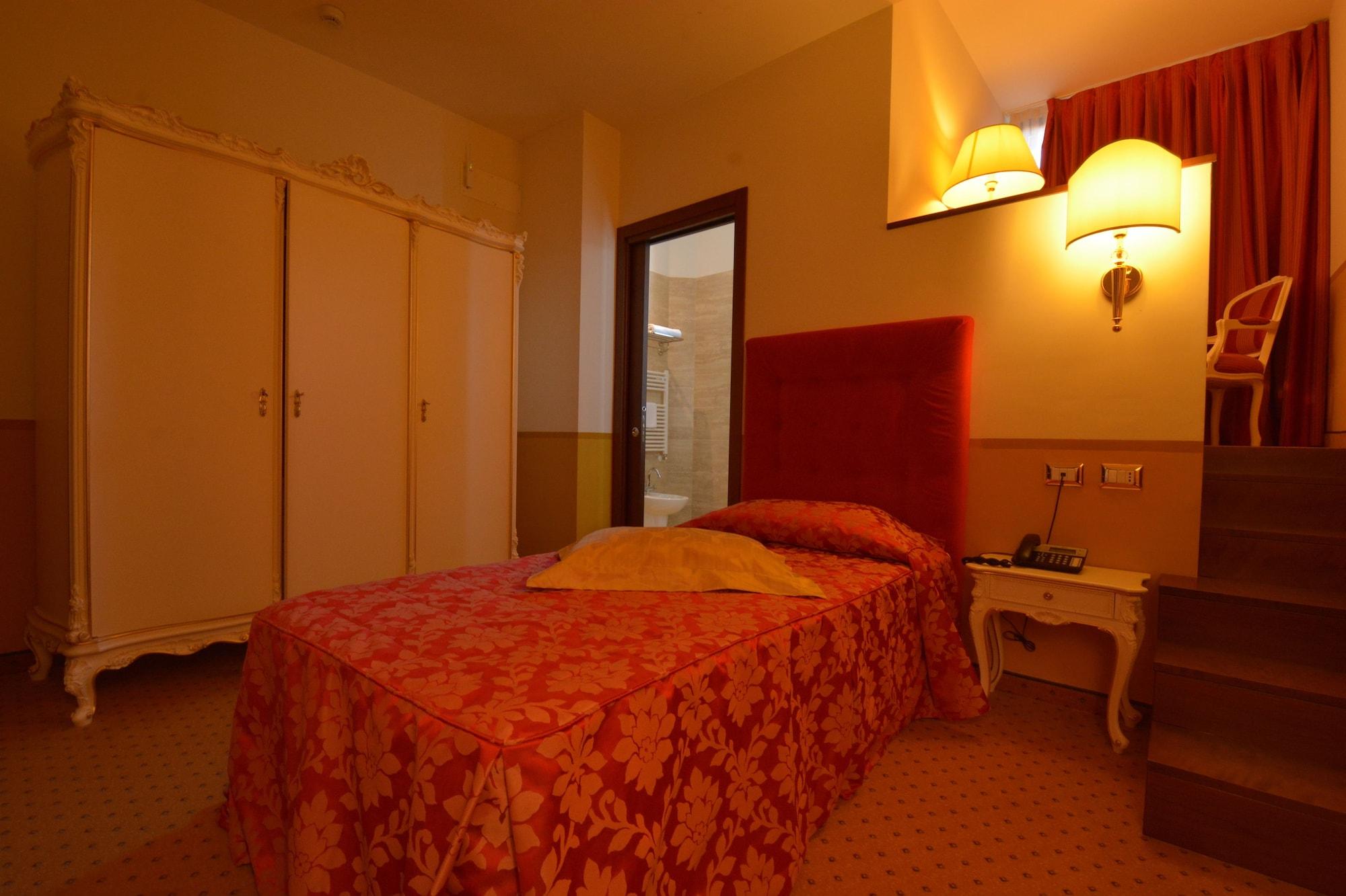 Hotel Il Gentiluomo Arezzo Extérieur photo